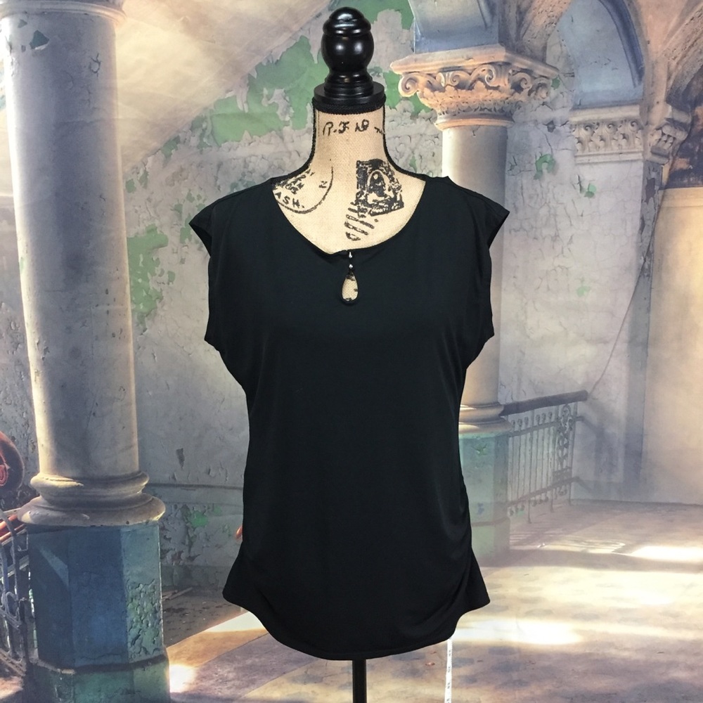 Sleeveless Blouse